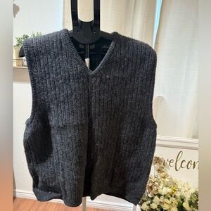 Eddie Bauer Men's Charcoal V-Neck Sweater Vest